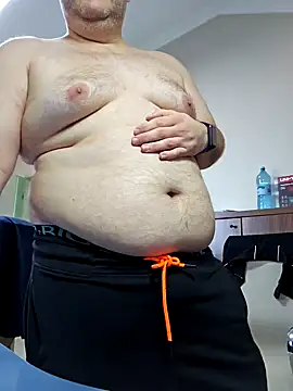 Andrew1900529 online show from 01/30/25, 01:42