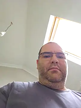 Andrew1900529 online show from 03/10/25, 09:43