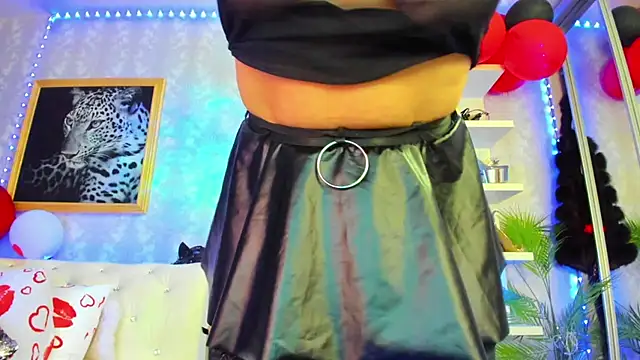 Snapshot of FlowerofLove chatting on 03/11/25, 02:29 FlowerofLove online show from 03/11/25, 02:29