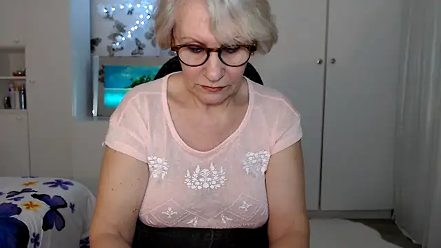 Ghertrude52 online show from 03/04/25, 07:41