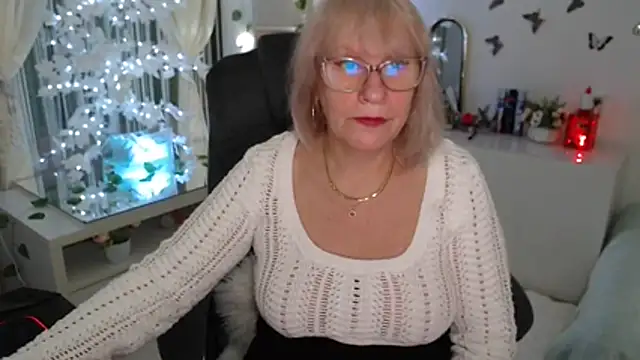 Ghertrude52 online show from 12/17/25, 04:07