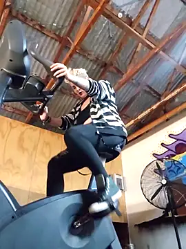 PinkTheHawk online show from 11/28/25, 12:46