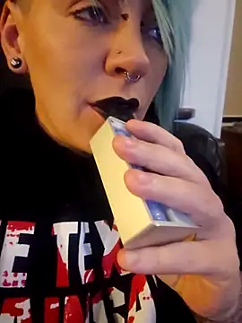 PinkTheHawk online show from 04/02/26, 10:57