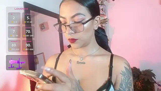 Snapshot of karlavittar chatting on 10/03/25, 12:57 karlavittar online show from 10/03/25, 12:57