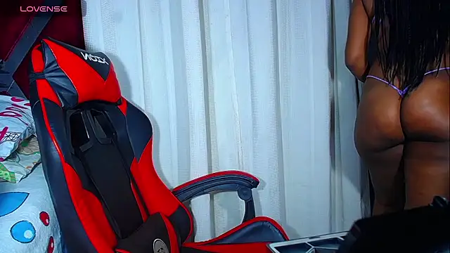 DanisaBrown online show from 11/27/25, 12:18