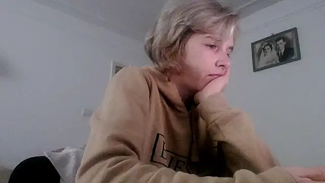 SexxyLety online show from 11/04/25, 07:29