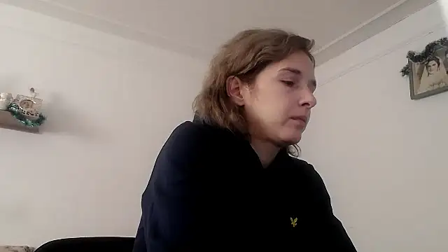 SexxyLety online show from 12/17/25, 10:32