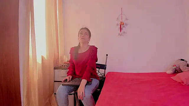 girasol walton online show from 02/07/25, 03:52