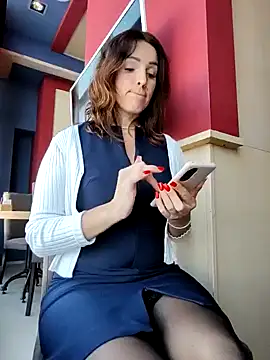 EvaXOAir online show from 02/14/25, 06:34