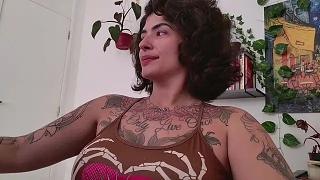 TaliMajesty online show from 12/05/25, 06:15