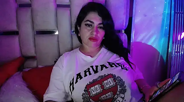 chelaqueen  online show from 03/15/25, 03:51