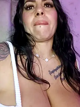 chelaqueen  online show from 11/19/25, 04:34