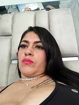 chelaqueen  online show from 03/30/26, 07:48