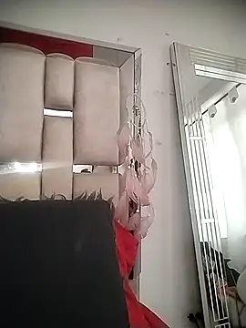 chelaqueen  online show from 04/11/26, 06:23