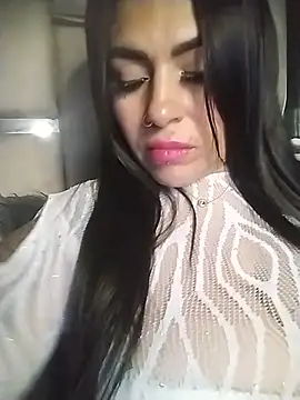 Snapshot of chelaqueen_ chatting on 07/14/26, 03:00 chelaqueen online show from 07/14/26, 03:00
