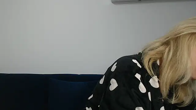 MysticCreature online show from 11/03/25, 04:14