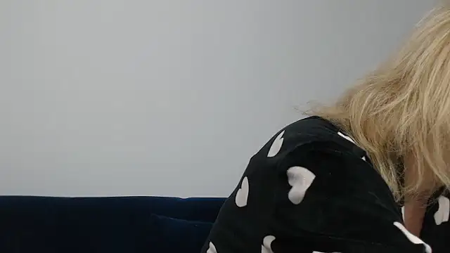 MysticCreature online show from 12/05/25, 04:21