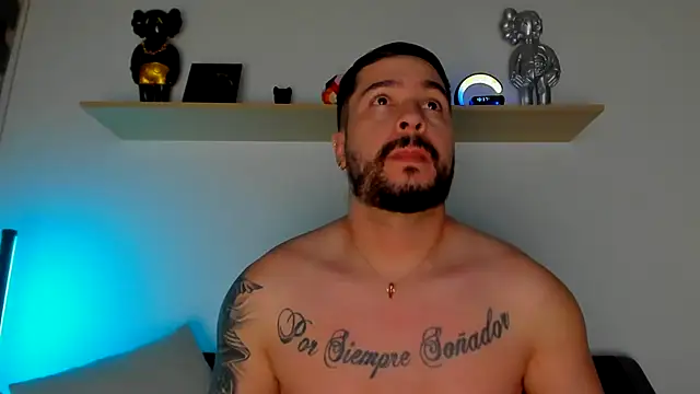 camilo restrepo21 online show from 02/28/25, 11:34