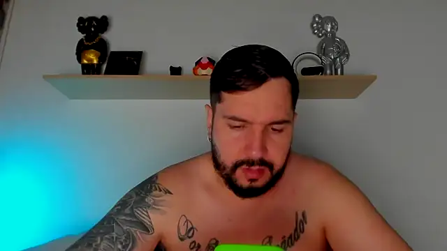 camilo restrepo21 online show from 03/04/25, 11:32