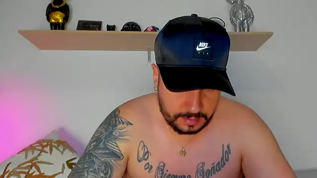 camilo restrepo21 online show from 09/19/25, 12:12