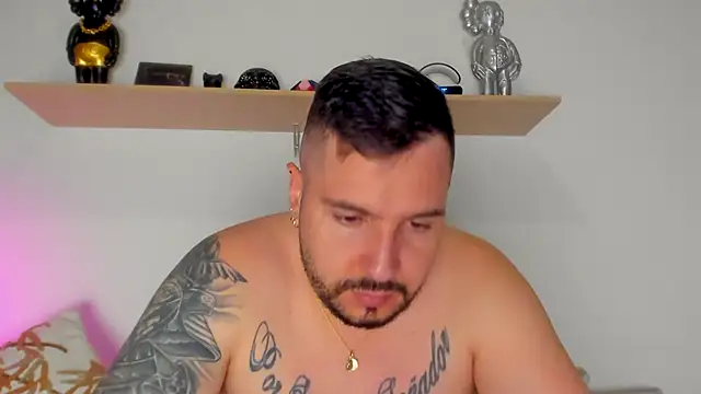 camilo restrepo21 online show from 09/23/25, 01:08