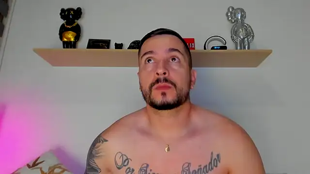 camilo restrepo21 online show from 09/30/25, 12:37