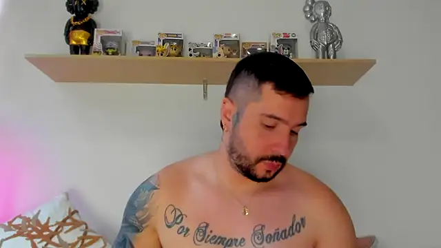 camilo restrepo21 online show from 10/20/25, 09:59