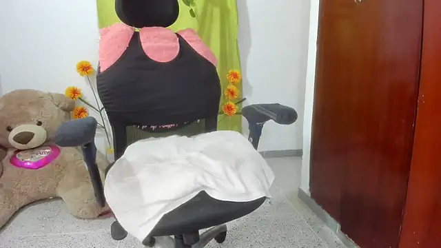 janelleritz online show from 09/30/25, 08:52