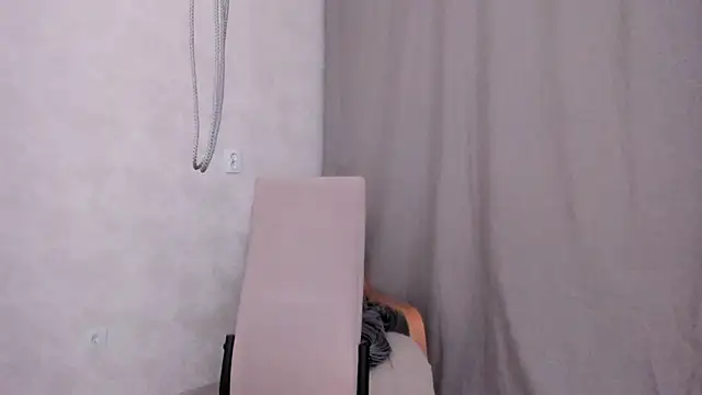 why again me online show from 02/09/25, 04:40