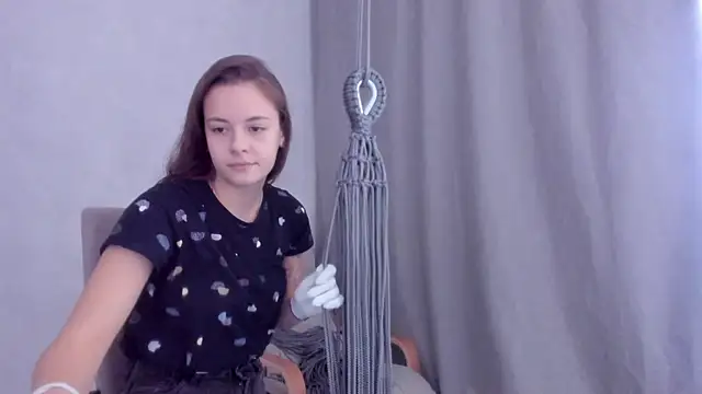 why again me online show from 02/14/25, 10:59