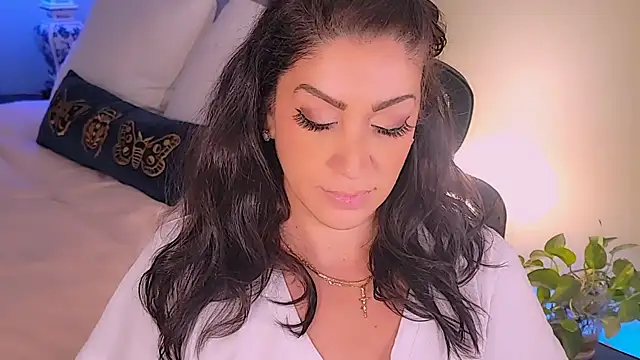 Wonderful Woman online show from 10/25/25, 11:43