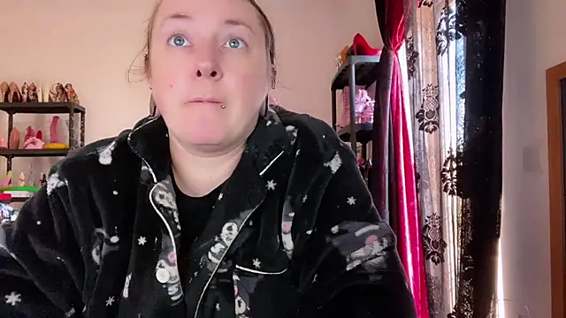 kisicaxx online show from 01/12/26, 12:21