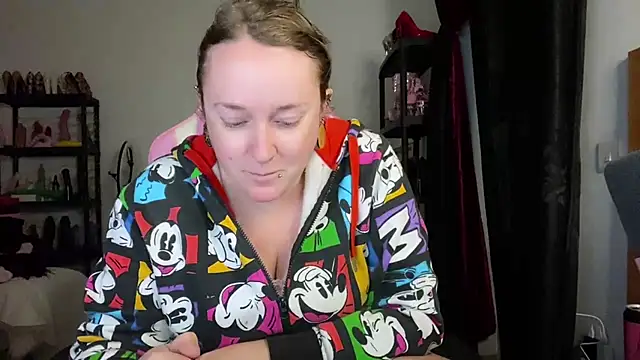 kisicaxx online show from 01/15/26, 08:34