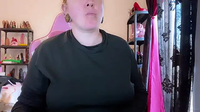 kisicaxx online show from 02/08/26, 02:42