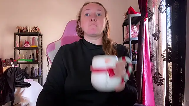 kisicaxx online show from 02/18/26, 02:13