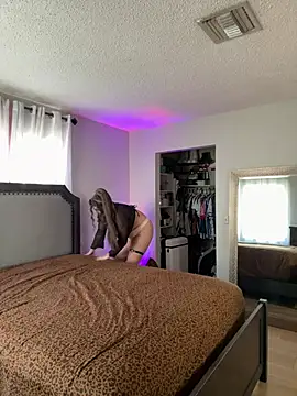 lovely beast online show from 02/12/25, 06:19