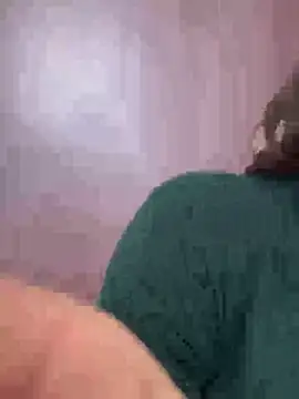 lovely beast online show from 12/18/25, 05:41