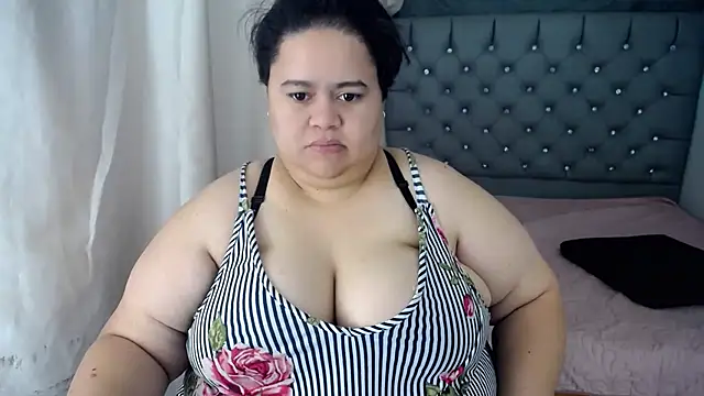 Snapshot of hotlesby4uxxx chatting on 12/16/24, 01:54 hotlesby4uxxx online show from 12/16/24, 01:54