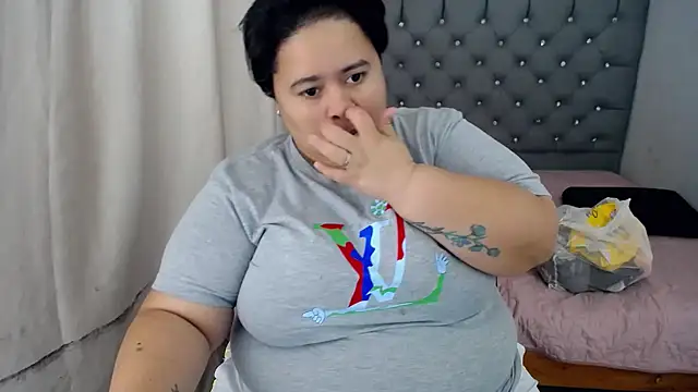 Snapshot of hotlesby4uxxx chatting on 12/27/24, 01:50 hotlesby4uxxx online show from 12/27/24, 01:50