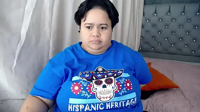 Snapshot of hotlesby4uxxx chatting on 01/07/25, 11:14 hotlesby4uxxx online show from 01/07/25, 11:14