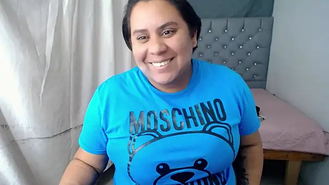 Snapshot of hotlesby4uxxx chatting on 01/09/25, 12:14 hotlesby4uxxx online show from 01/09/25, 12:14