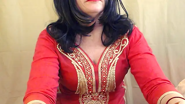 Snapshot of Fun4tipz chatting on 02/07/25, 04:37 Fun4tipz online show from 02/07/25, 04:37