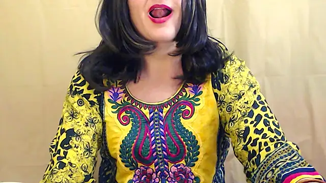 Snapshot of Fun4tipz chatting on 02/19/25, 04:33 Fun4tipz online show from 02/19/25, 04:33