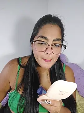 missmelissa  online show from 02/05/26, 12:10