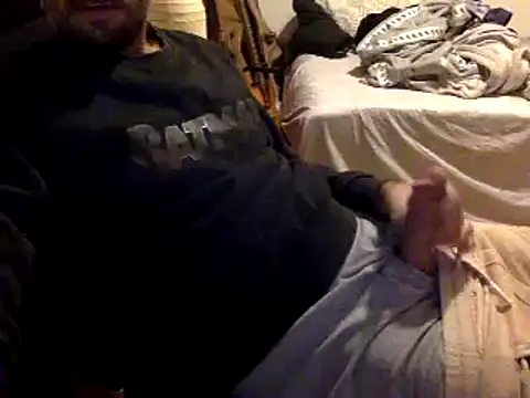 Snapshot of BADGUY2021 chatting on 12/16/24, 05:22 BADGUY2021 online show from 12/16/24, 05:22