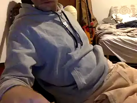 Snapshot of BADGUY2021 chatting on 12/27/24, 02:01 BADGUY2021 online show from 12/27/24, 02:01