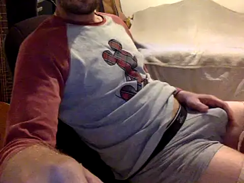 Snapshot of BADGUY2021 chatting on 02/07/25, 02:47 BADGUY2021 online show from 02/07/25, 02:47