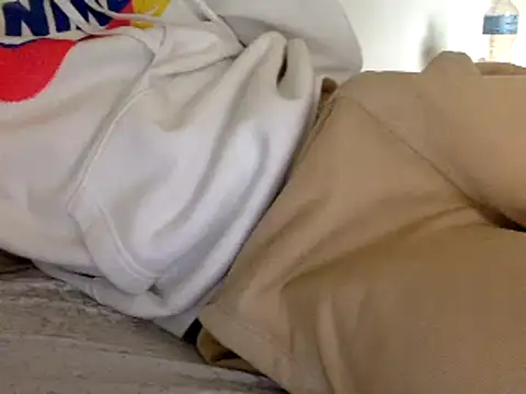 Snapshot of BADGUY2021 chatting on 02/21/25, 02:27 BADGUY2021 online show from 02/21/25, 02:27