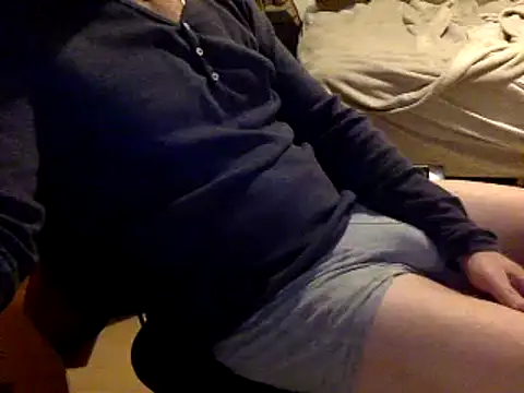 Snapshot of BADGUY2021 chatting on 02/24/25, 07:19 BADGUY2021 online show from 02/24/25, 07:19