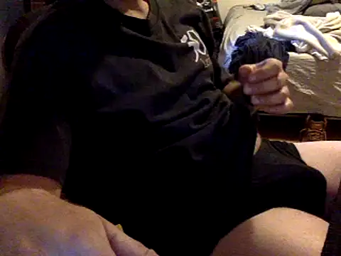 Snapshot of BADGUY2021 chatting on 03/15/25, 03:37 BADGUY2021 online show from 03/15/25, 03:37